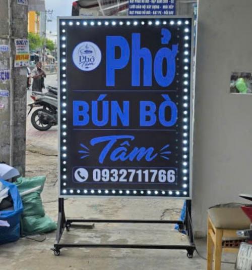Bảng Hiệu Quán Phở – Hộp Đèn Vẫy Mica Có Chân Tiện Lợi, Nổi Bật, Hộp đ&egrave;n ... - Quảng Cáo Ad Shop
