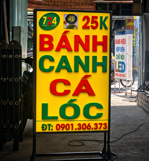 🍜 Bảng hiệu tiệm bánh canh cá lóc hộp đèn bạt có chân – Nổi bật, hút khách từ xa... - Quảng Cáo Ad Shop