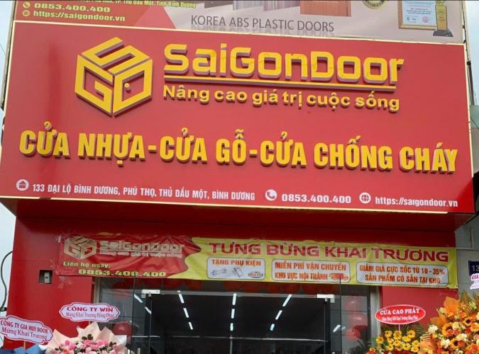 biển hiệu alu đỏ, nội dung chữ mica vàng nổi khối, giá rẻ, Nền mặt dựng biển hiệ... - Quảng Cáo Ad Shop