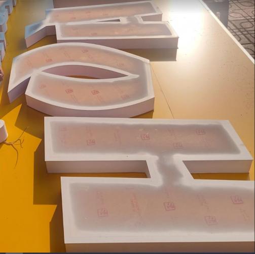 Chứ nổi khối mica có viền, Chữ Nổi Khối Mica C&oacute; Viền &ndash; Tạo Điểm Nhấ... - 3D Quảng Cáo CN3