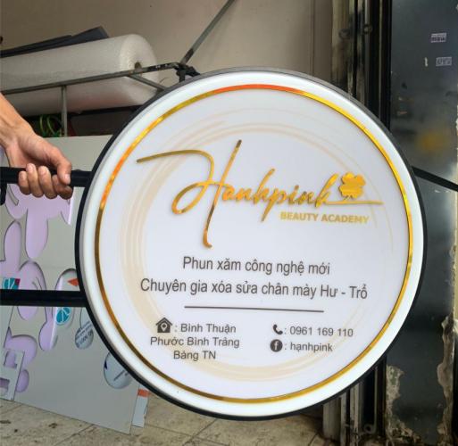 Hộp đèn mica hút nổi