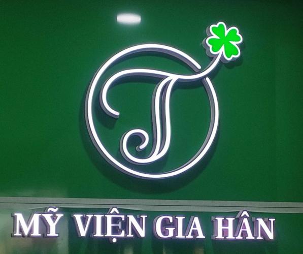 logo mica đèn sáng mặt đẹp, sang trọng lắp trên nền alu bóng, Bộ logo bằng chất ... - 3D Quảng Cáo CN3