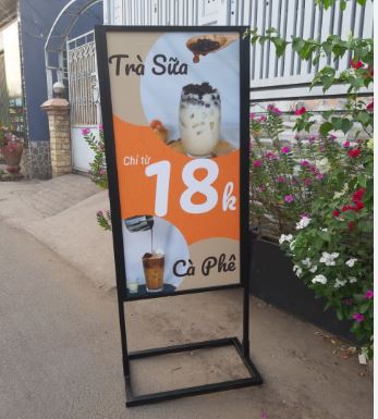 Bảng Standee khung sắt đứng, Khung sắt vuông 20 chưa bao gồm nội dung... - 3D Quảng Cáo CN3