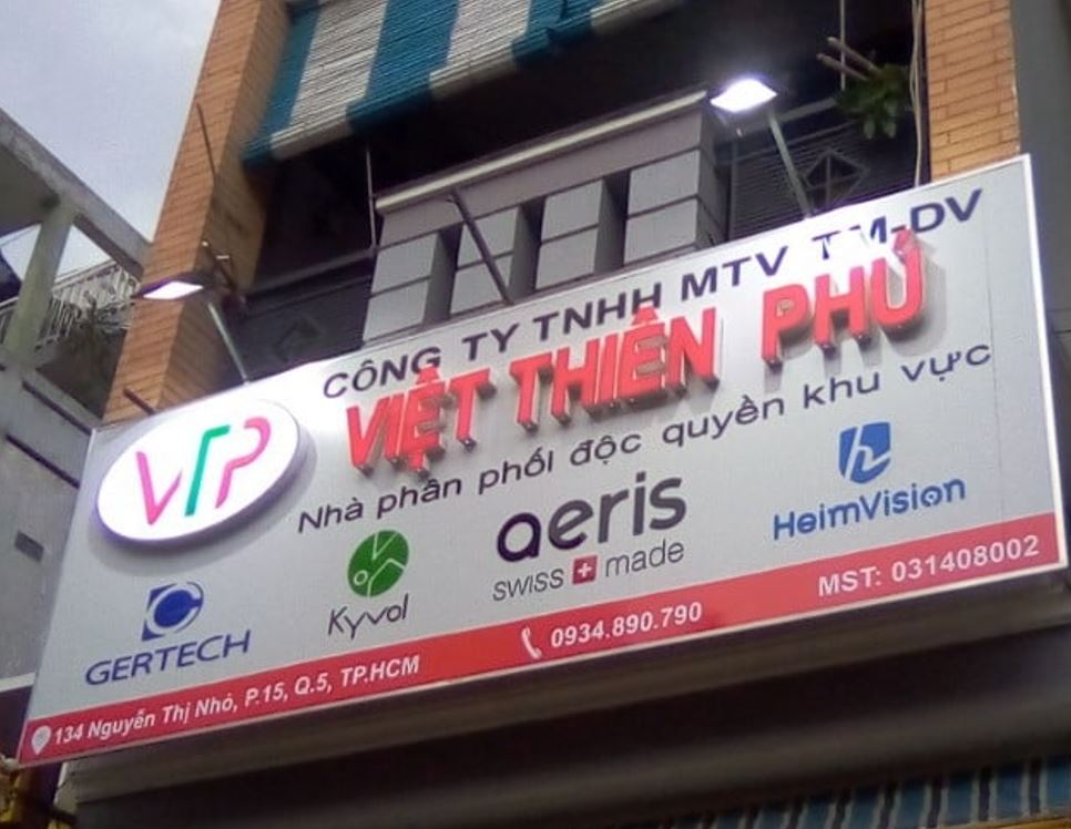 Bảng alu nội dung chữ mica có lắp đèn pha điện., Nền bảng hiệu bằng alu Nội dung... - 3D Quảng Cáo CN3