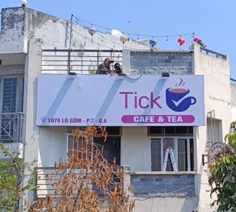 Bảng hiệu bạt 1 mặt, Bảng hiệu bằng chất liệu bạt căn lên khung sắt viền nhôm. G... - Quảng Cáo Sồi Ký