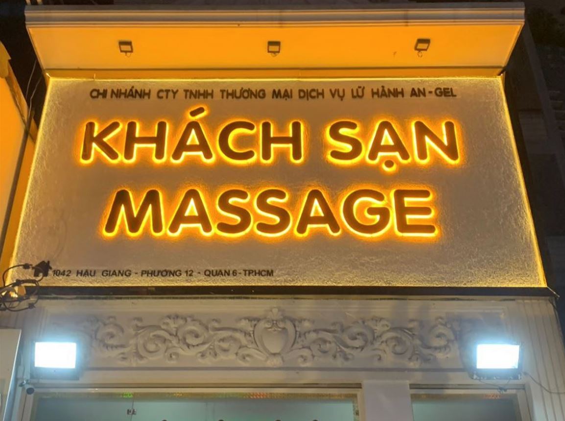 Bảng hiệu nền thạch cao, nội dung chữ alu gương có đèn sáng chân, Bảng Hiệu Nền ... - Quảng Cáo Ad Shop