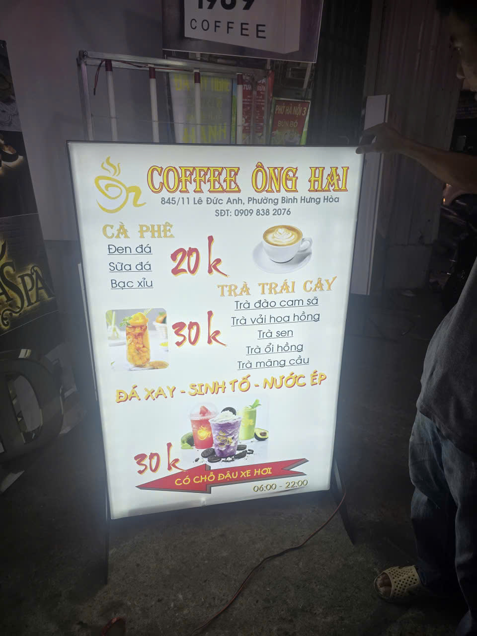Bảng Hiệu Quán Cà Phê  Bằng Hộp Đèn Mica – Giải Pháp Bảng Hiệu Quảng Cáo Sang Tr... - Quảng Cáo Ad Shop
