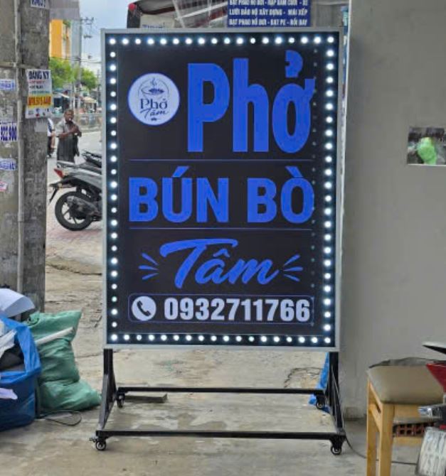 Bảng Hiệu Quán Phở – Hộp Đèn Vẫy Mica Có Chân Tiện Lợi, Nổi Bật, Hộp đ&egrave;n ... - Quảng Cáo Ad Shop