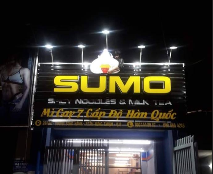 Bảng hiệu thanh lam, chữ mica sáng mặt, lắp đèn pha điện, Nền bảng hiệu bằng tha... - Quảng Cáo Sồi Ký