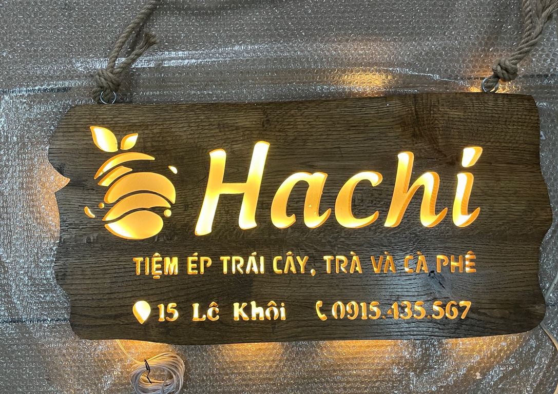biển hiệu gỗ, chữ có đèn led sáng mặt giá rẻ, làm biển hiệu bằng nền gổ phong cá... - 3D Quảng Cáo CN3