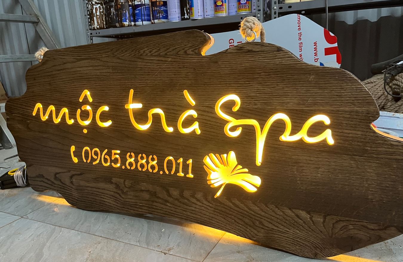 biển quảng cáo gỗ, chữ có đèn led sáng mặt, biển quảng cáo làm bằng nền gỗ, chữ ... - 3D Quảng Cáo CN3