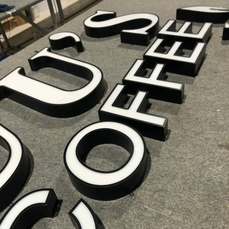 Chữ mica nổi khối sơn viền không đèn, Chữ Mica Nổi Khối Sơn Viền Kh&ocirc;ng Đ&e... - 3D Quảng Cáo CN3