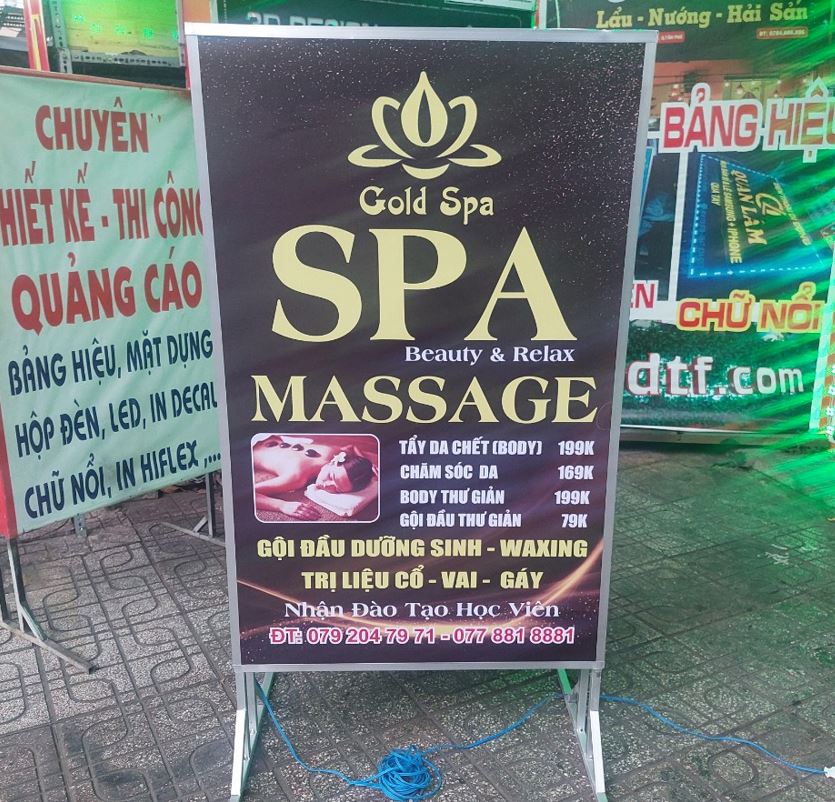 hộp đèn bạt có chân đứng, đơn giản giá rẻ