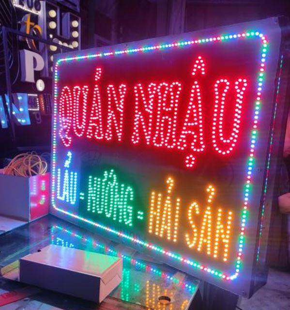 hộp đèn led vẫy lắp quán nhậu giá rẻ