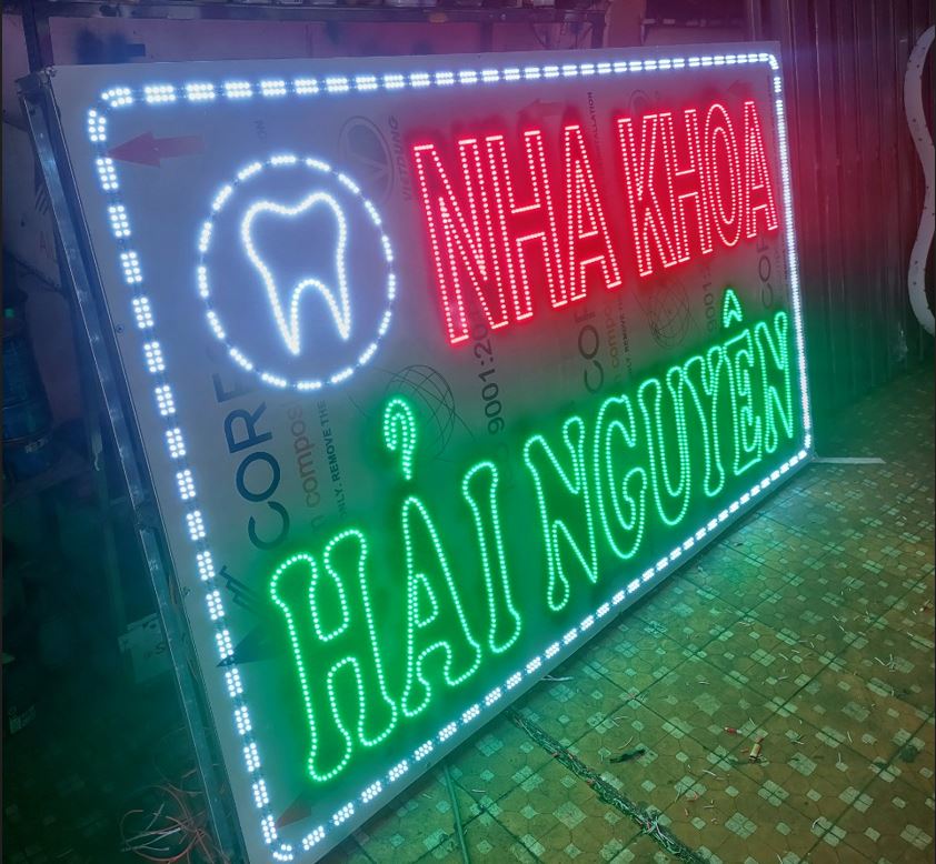 Hộp đèn led xi nhanh 2 mặt