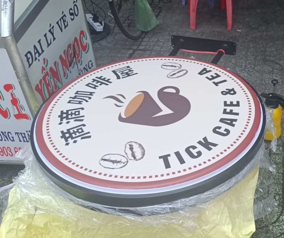 Hộp đèn mica hút nổi tròn