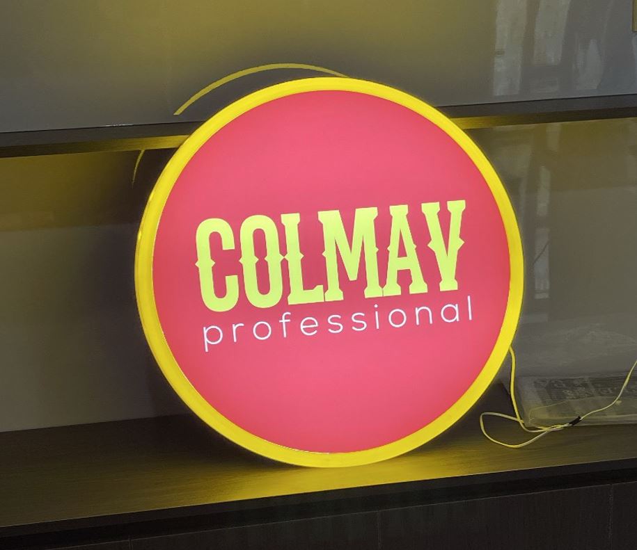 hộp đèn mica hút nổi tròn sáng mặt và hông, ốp tường