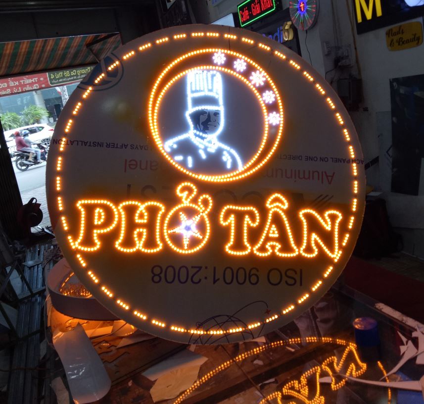 hộp đèn vẫy tròn, đèn led siêu nổi 2 mặt giá rẻ, Hộp đèn làm bằng chất liệu alu,... - 3D Quảng Cáo CN3