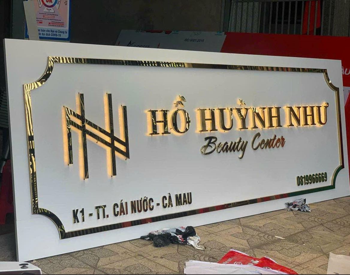 làm bảng hiêu quảng cáo spa làm đẹp đơn giản, chữ alu gương có đèn sáng chân, ✨N... - Quảng Cáo Ad Shop