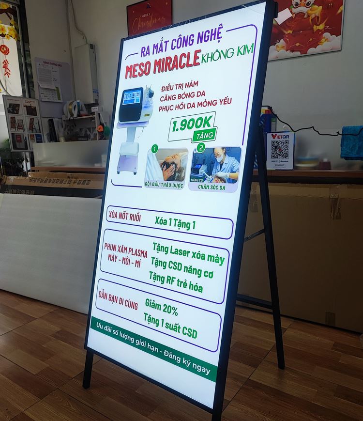 Tranh điện có chân đứng 1 mặt, thay đổi nội dung dễ dàng, Tranh điện 1 mặt làm b... - Quảng Cáo Ad Shop